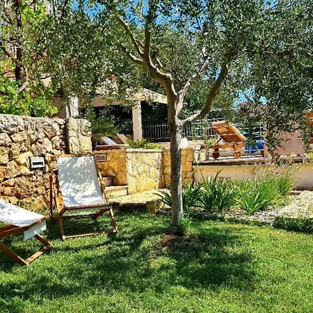 Sucic Razanj * Rogoznica (Sibenik-Knin)