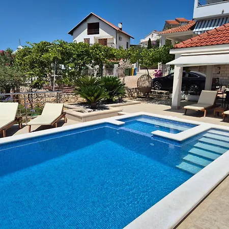 Sucic Razanj Villa Rogoznica (Sibenik-Knin)