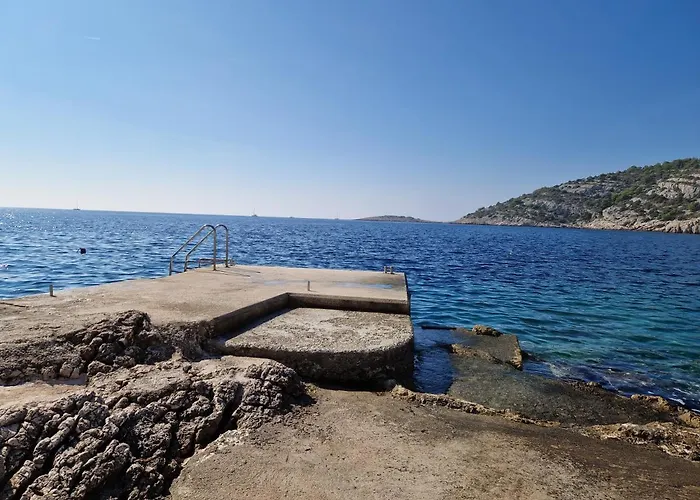 Sucic Razanj * Rogoznica (Sibenik-Knin)